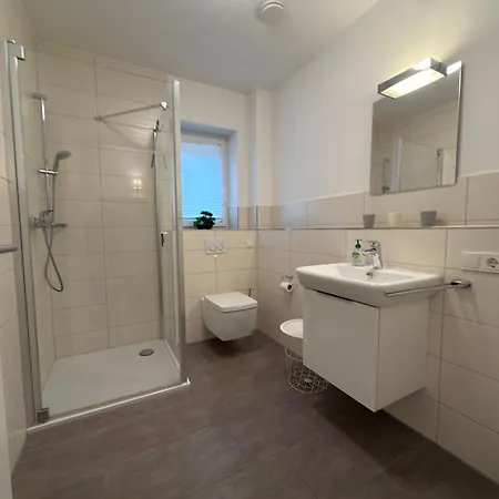 Fewomo Premium Mosel An Der Promenade In Mit Burgblick Barrierefrei Bis 6 Personen Cochem