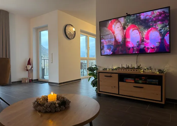 Apartamento Fewomo Panorama Loft, Mosel Promenade ,moselblick, Burgblick, Barrierefrei, Bis 6 Personen *