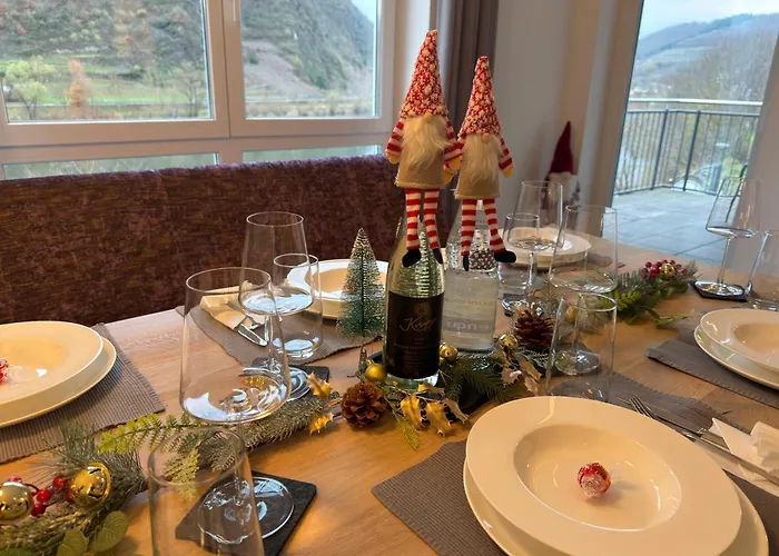 Apartment Fewomo Premium Mosel An Der Promenade In Mit Burgblick Barrierefrei Bis 6 Personen Cochem